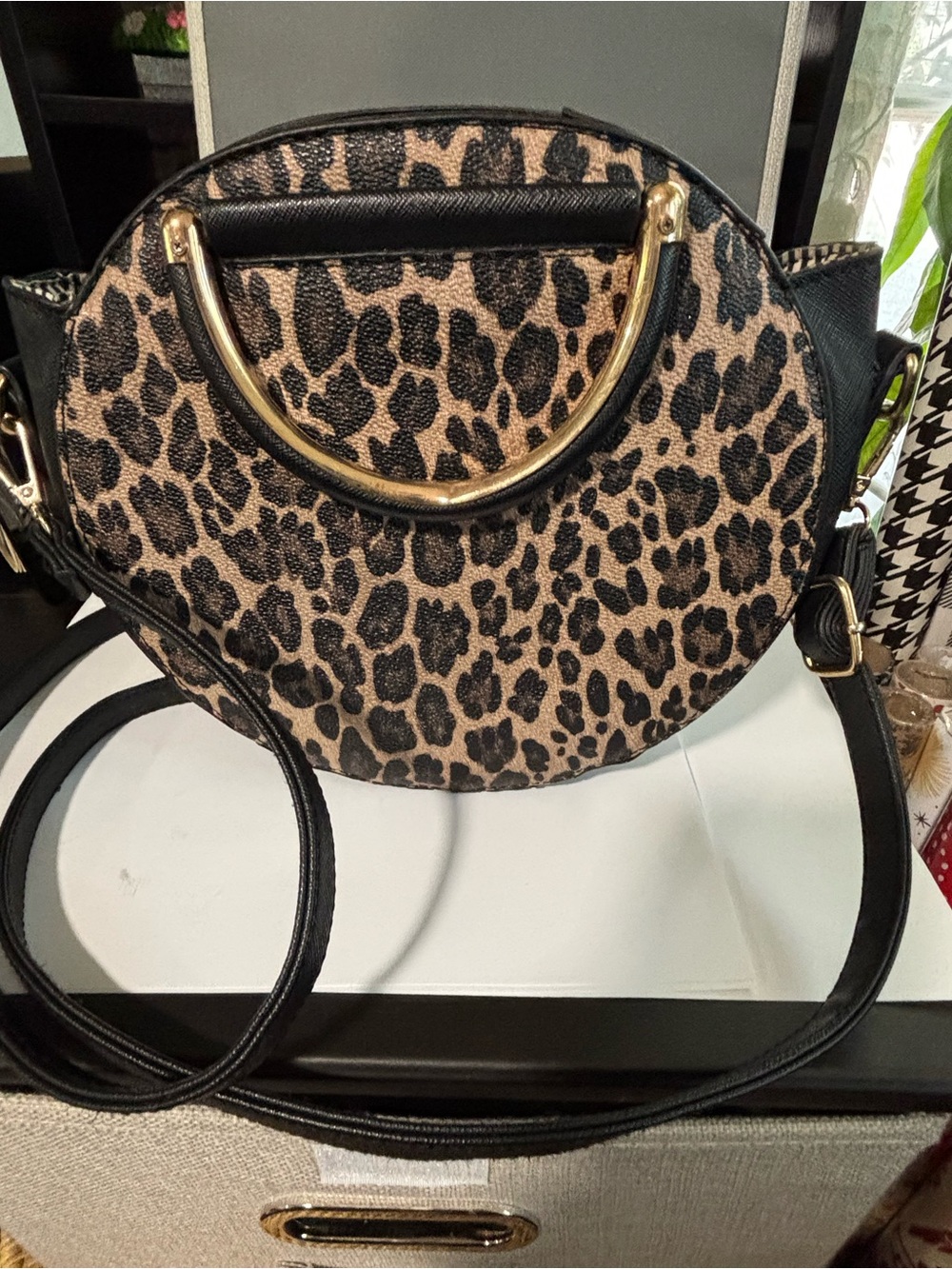 Leopard Print Round Crossbody Bag with Gold Handle - Black/Tan